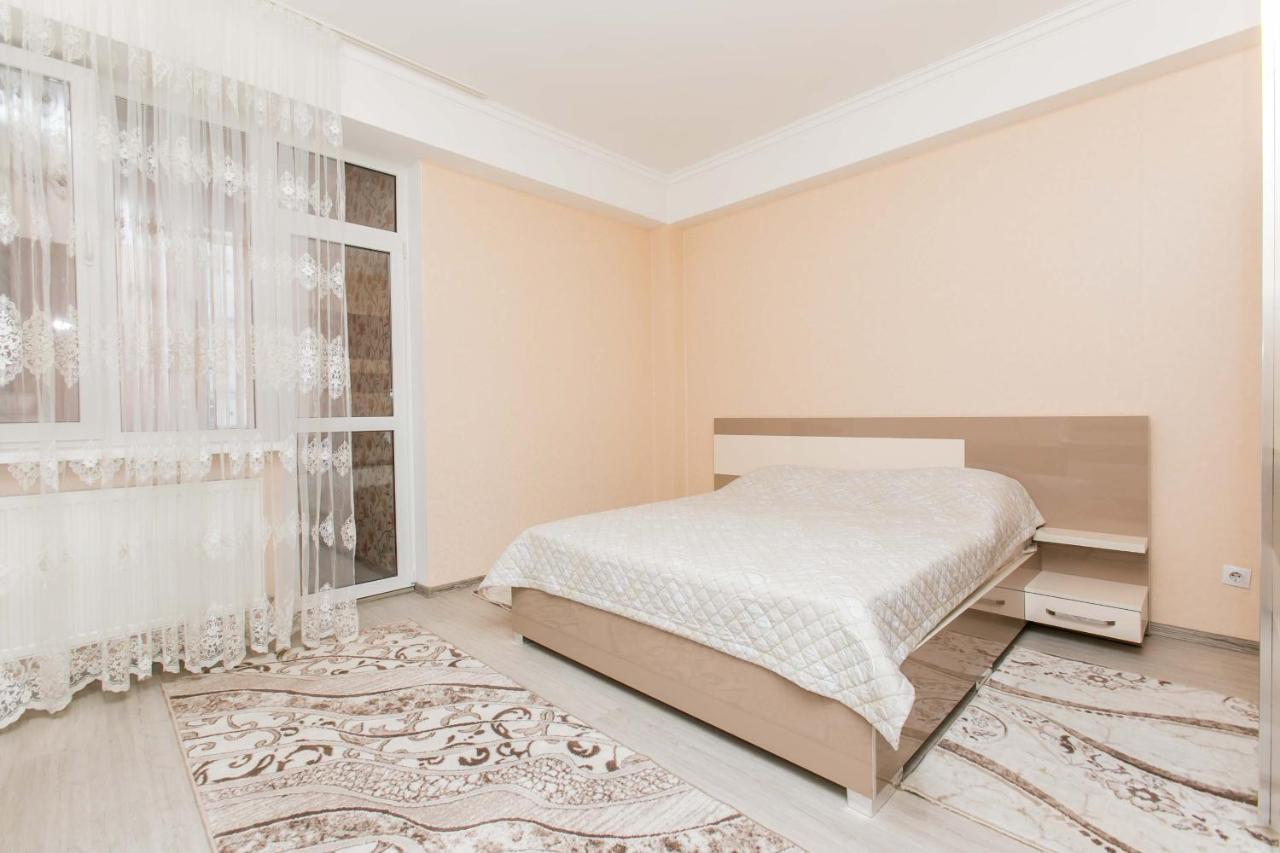 Apartament Spatios In Complex Residential Chişinǎu Buitenkant foto